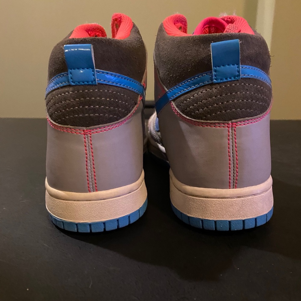 Nike Hightops - Picture 3 of 3